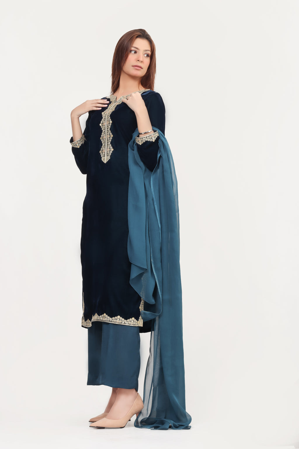 Velvet Aurelia - 3-Piece Stitched Suit