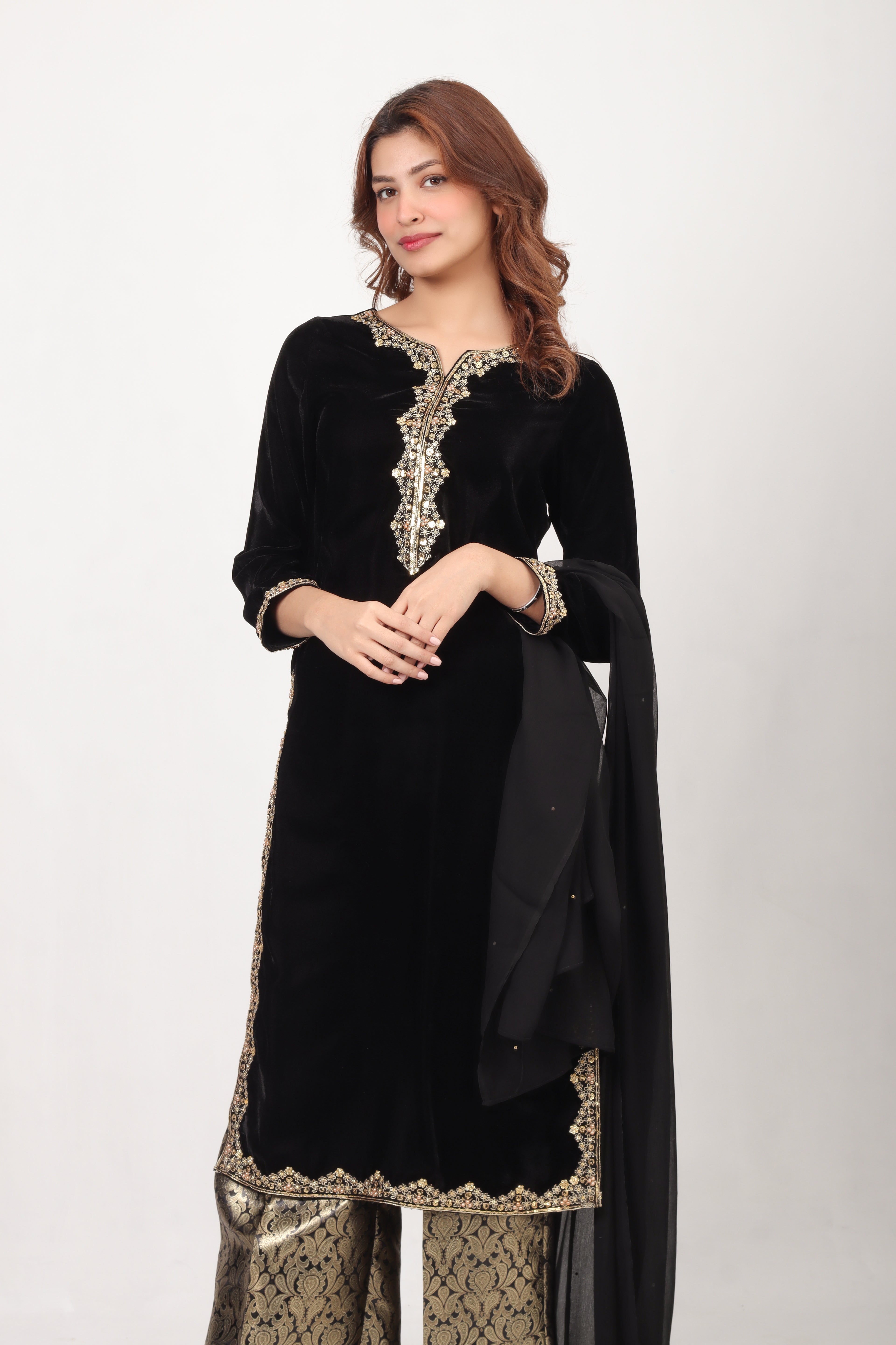 Élan Velvet - 3 Piece Stitched Suit