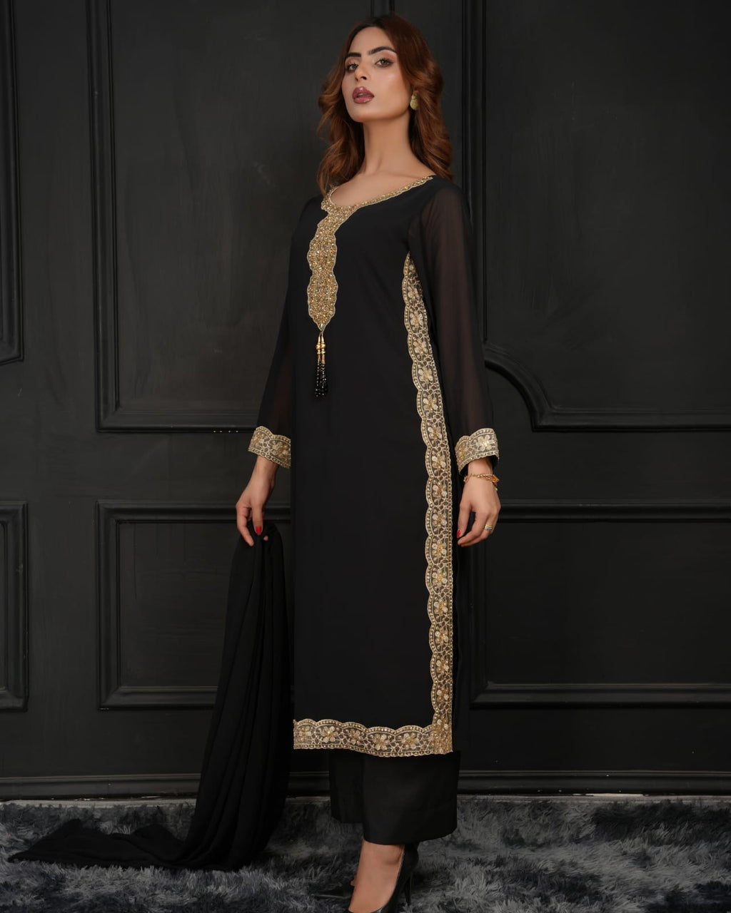Gold Noir-3 Piece Stitched suit