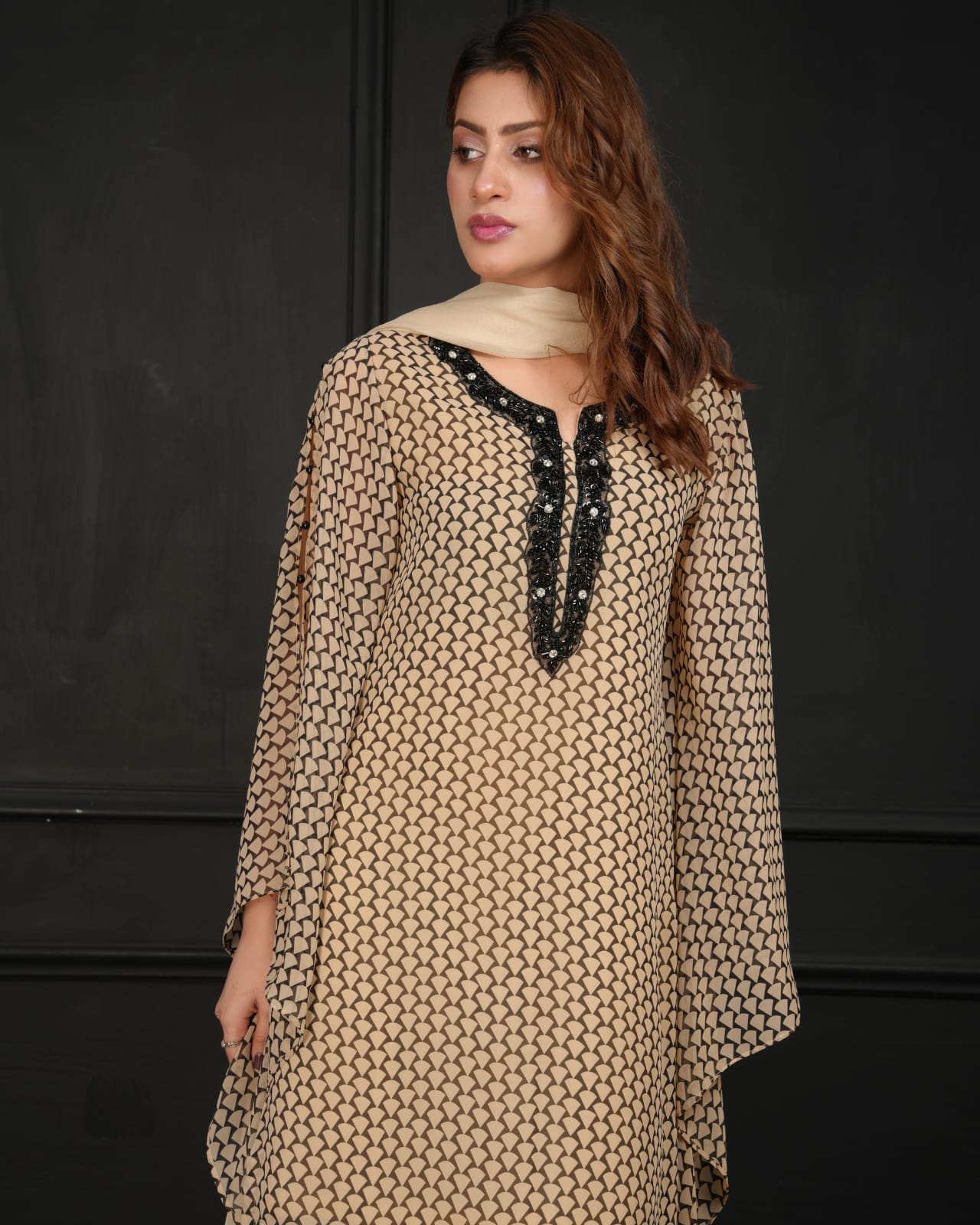 Beige Aura -3 Piece Stitched suit