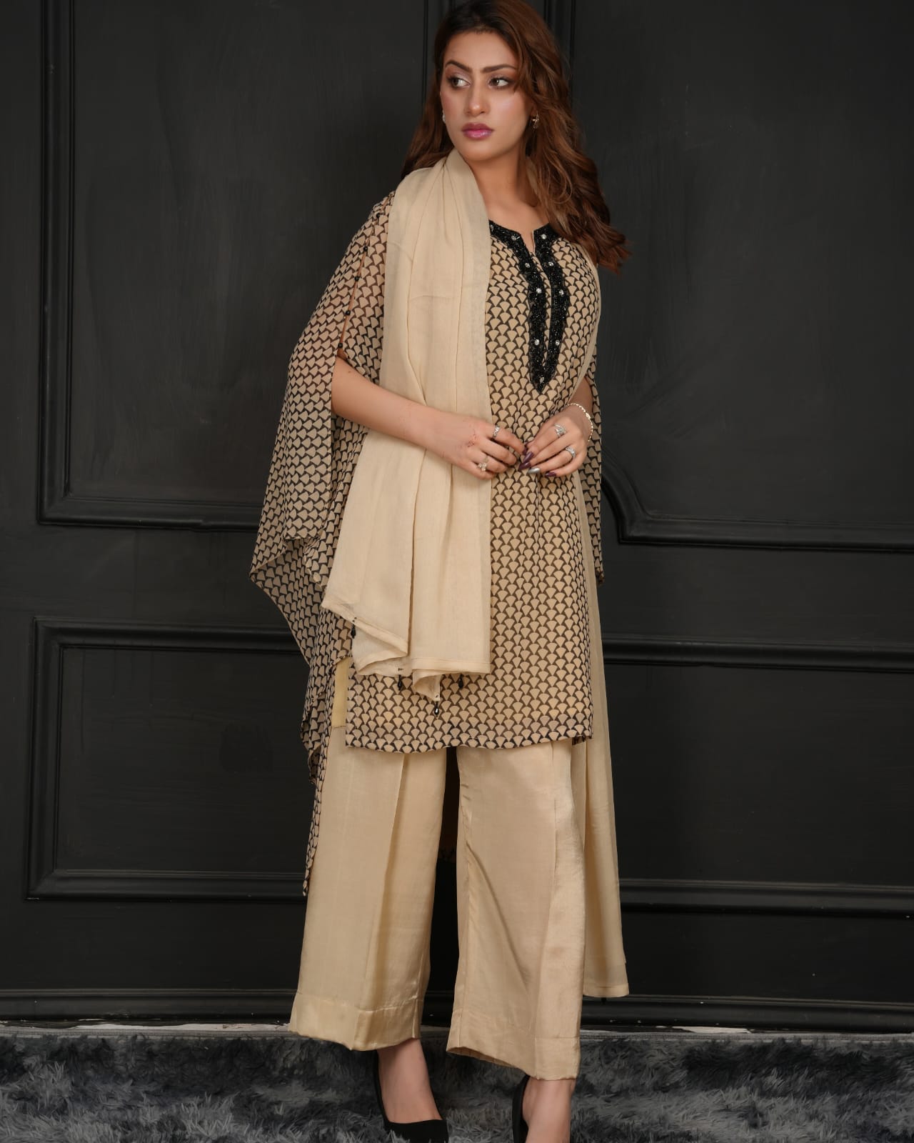 Beige Aura -3 Piece Stitched suit