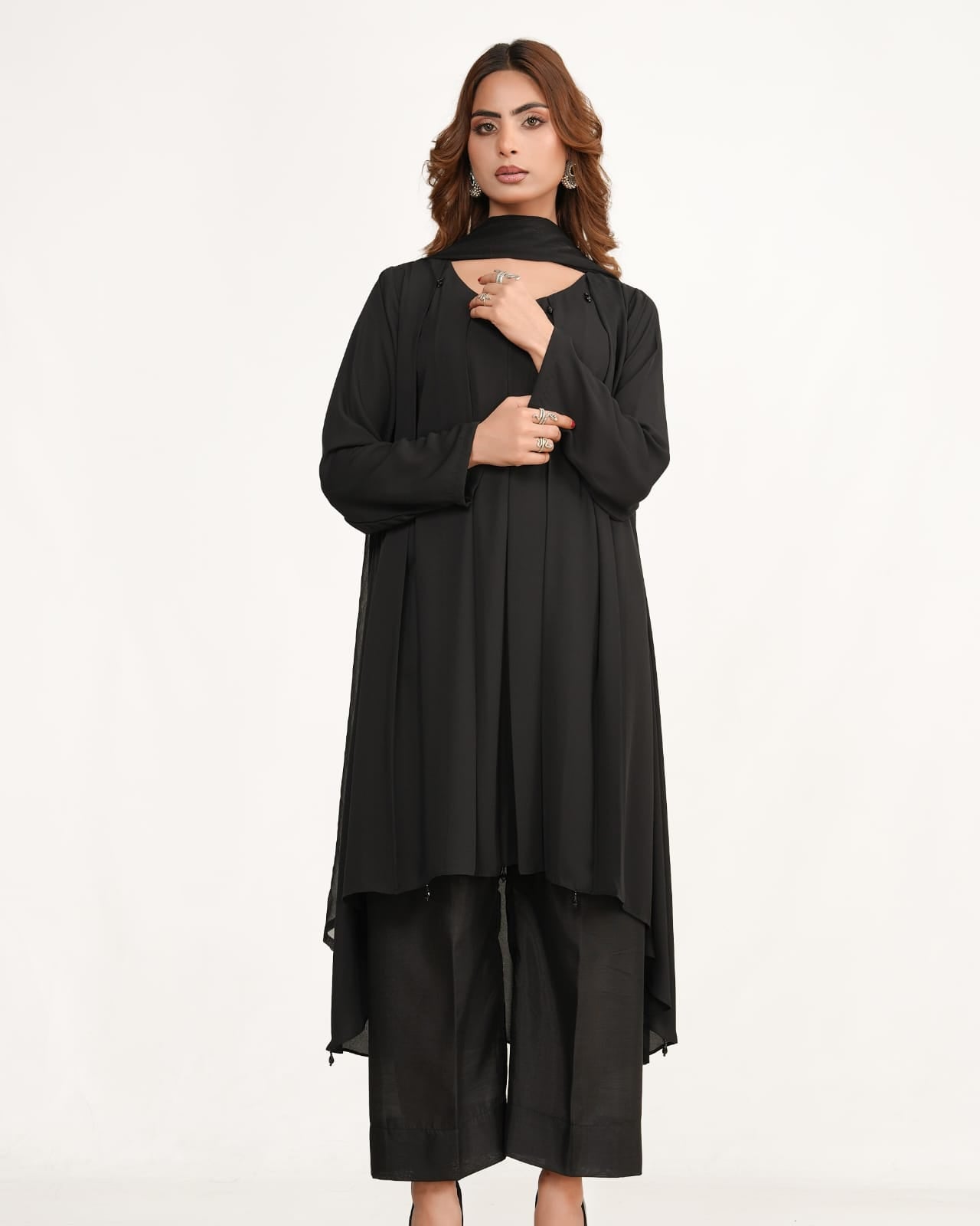 Lumina-3Piece Stitched suit