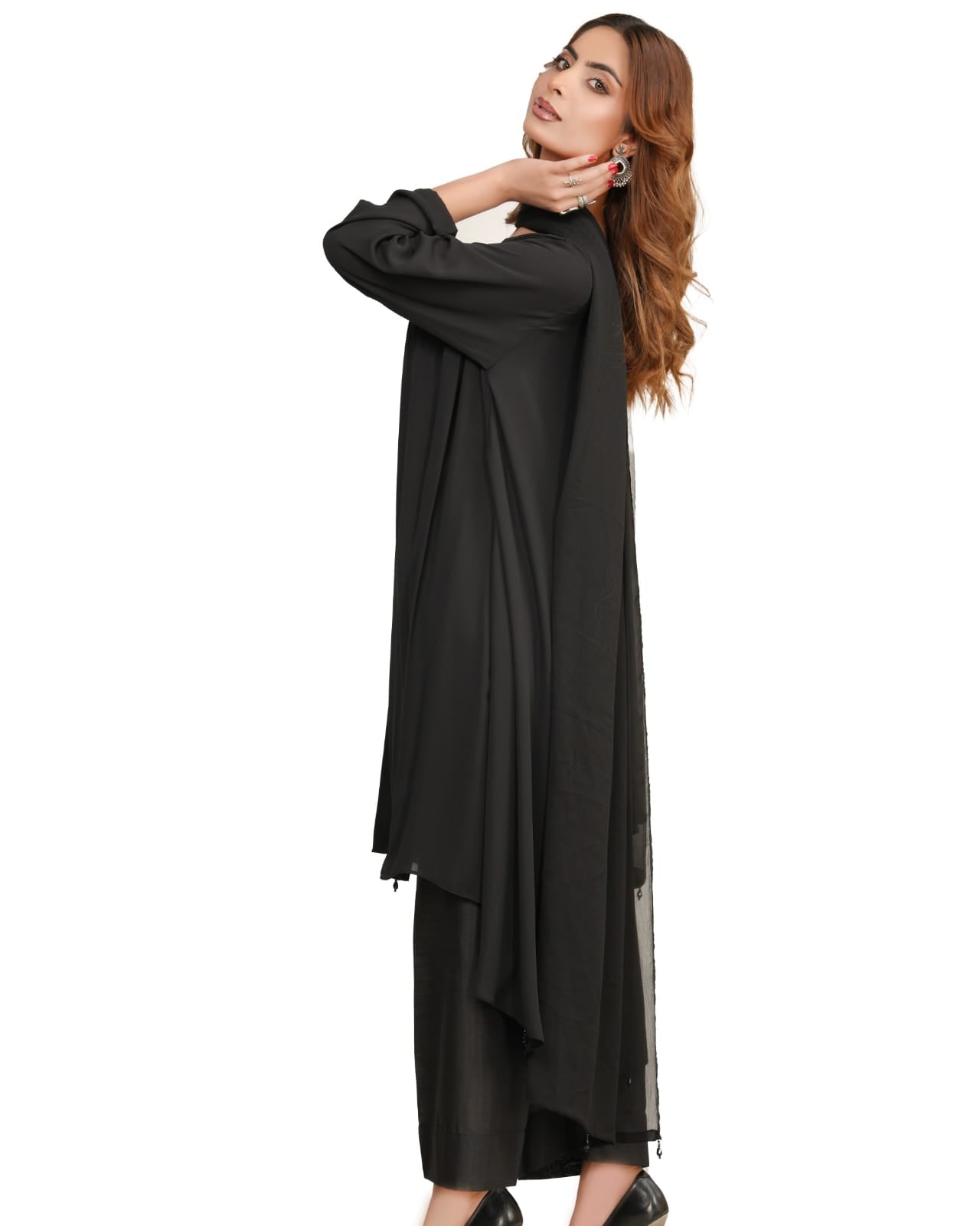 Lumina-3Piece Stitched suit