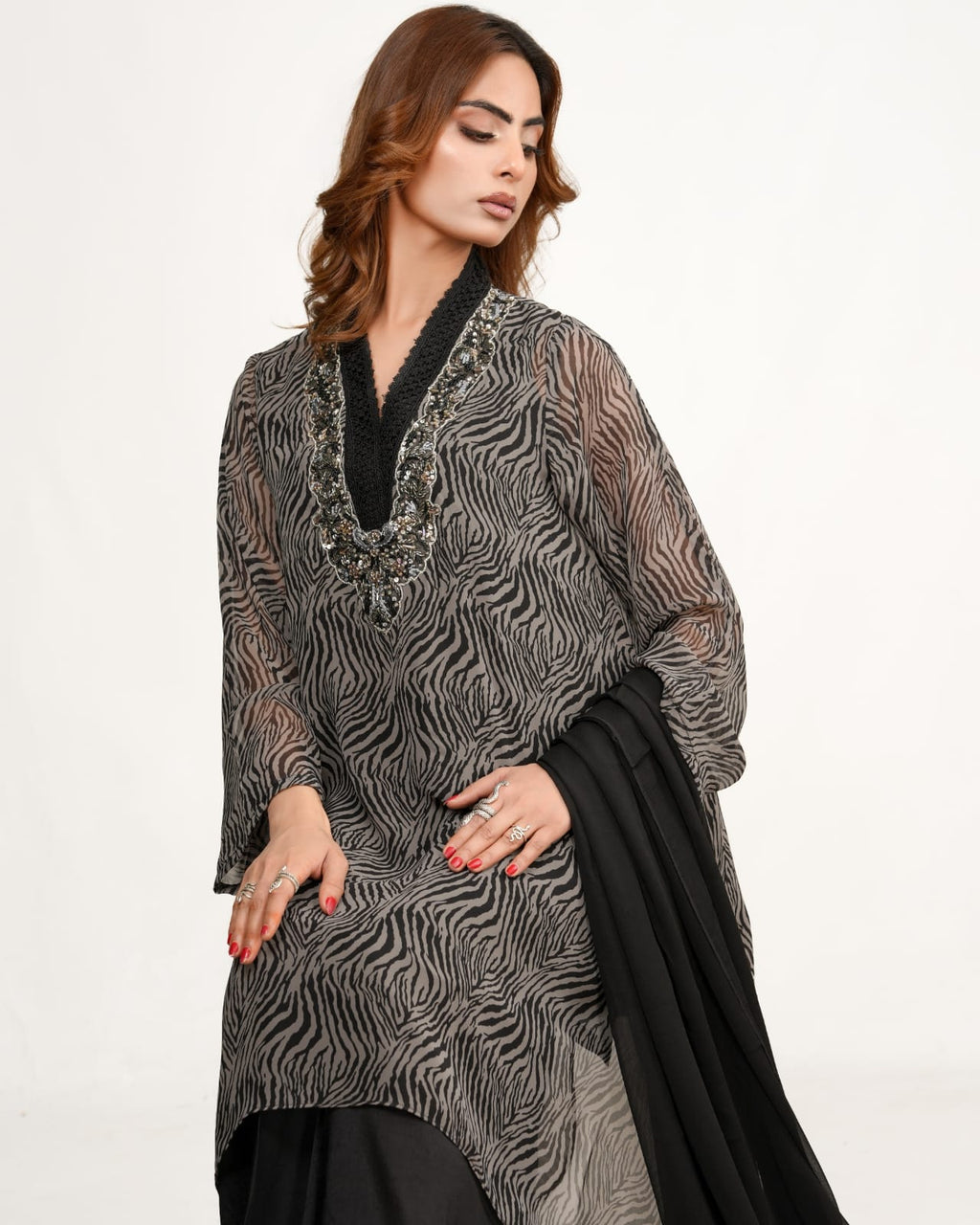 Nyra-3 Piece Stitched suit